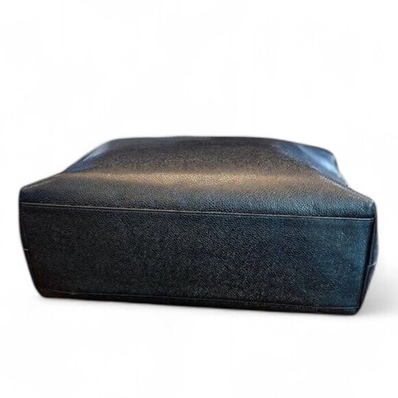 Authentic Vintage CHANEL Black Caviar Leather CC Logo Turn Lock Chain St… - Picture 10 of 15